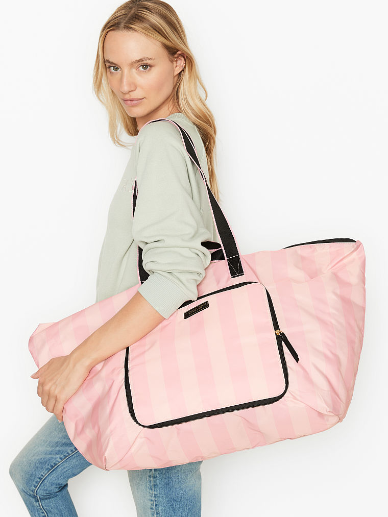El Equipaje Perfecto Para Escapadas Con Las Icónicas Rayas De Vs, Signature Stripe, large