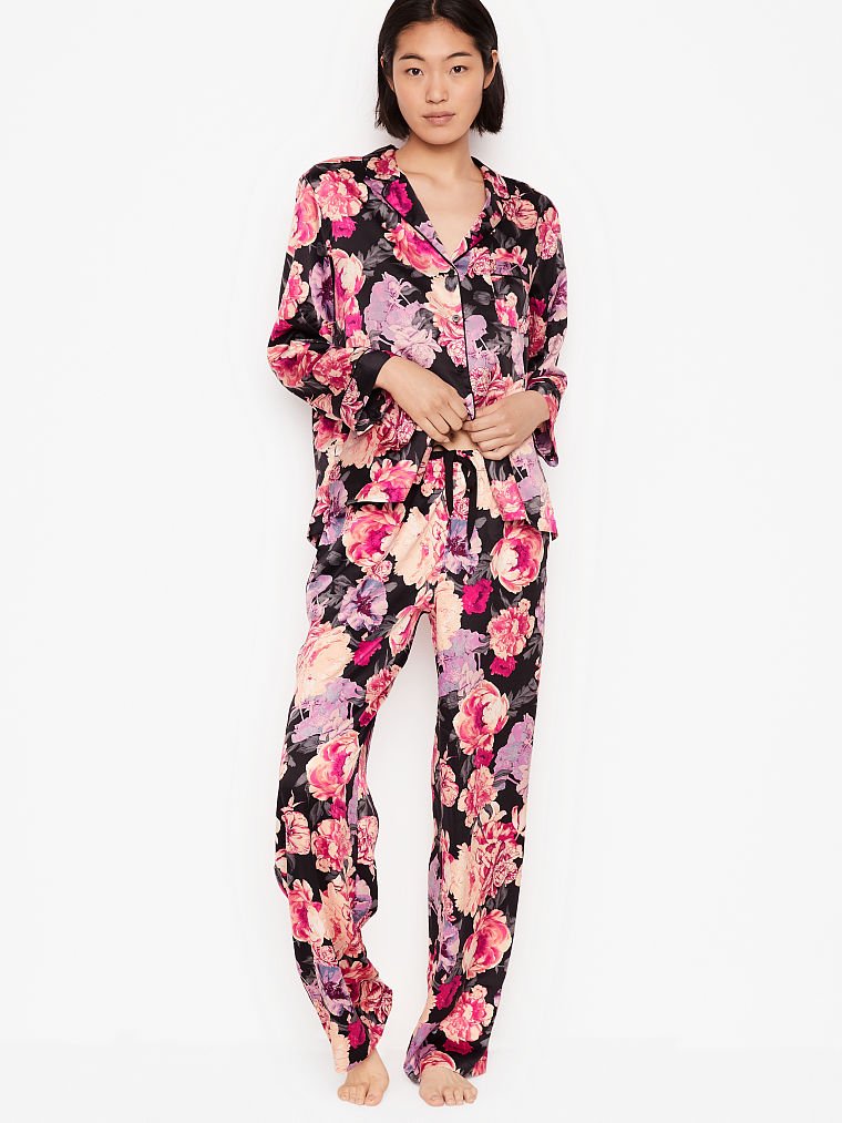 Pijama Largo De Satén, Description, large